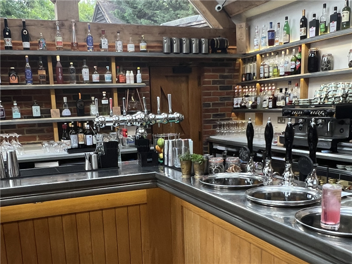 bar